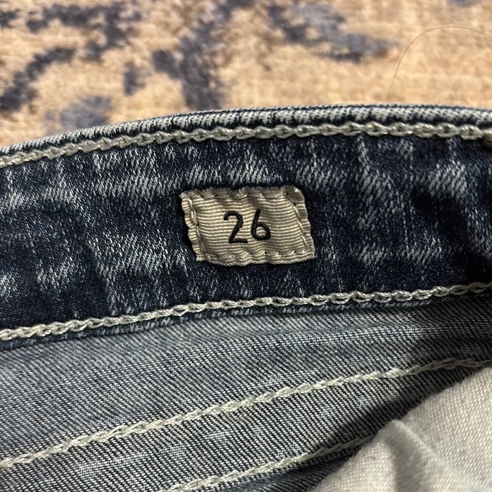 BKE Blue Jean Shorts Vintage Distressed Style - Picture 9 of 10